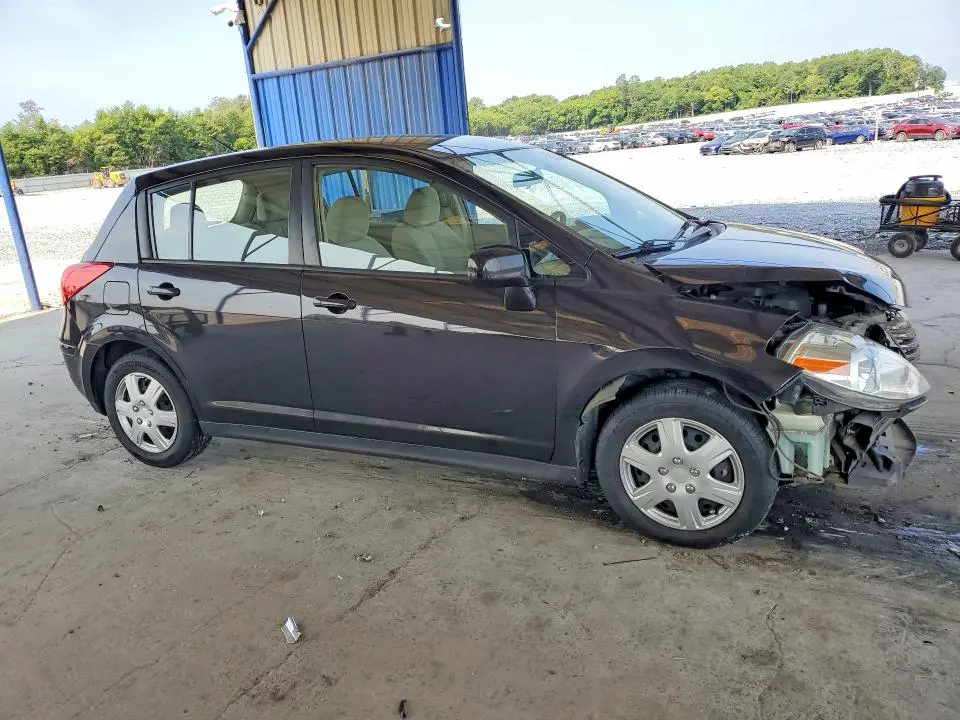 2011 NISSAN VERSA 1.8 S  