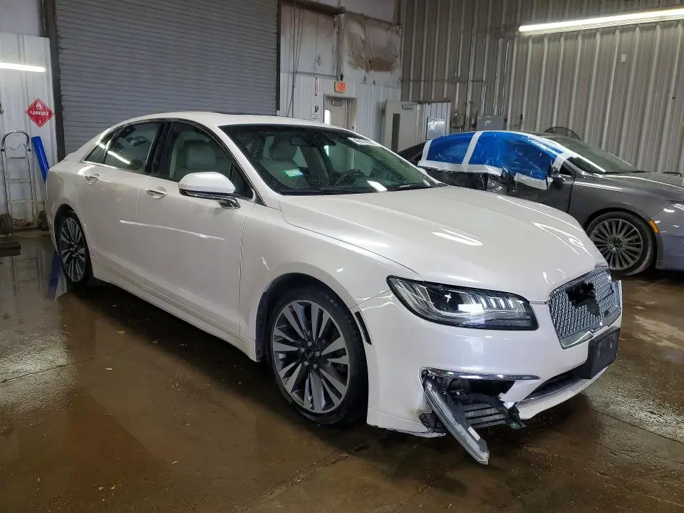 2017 LINCOLN MKZ RESERVE  
