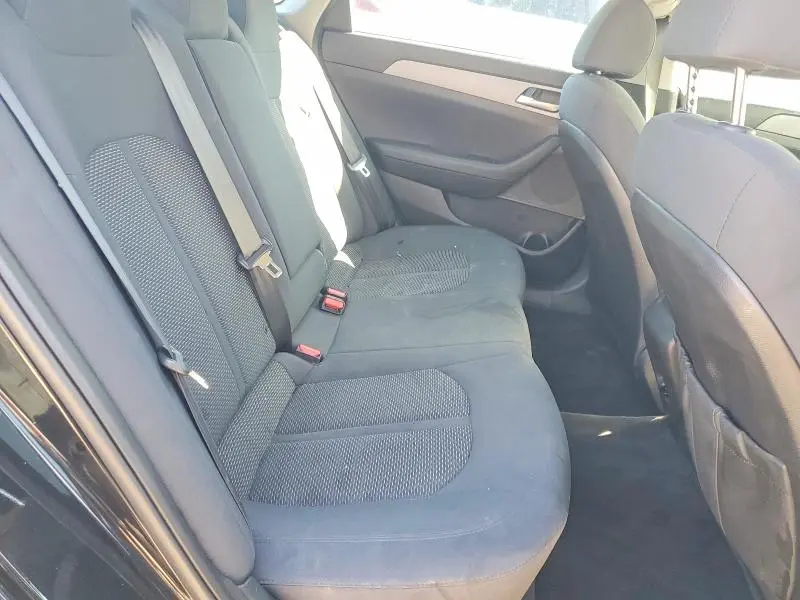 2018 HYUNDAI SONATA SE  