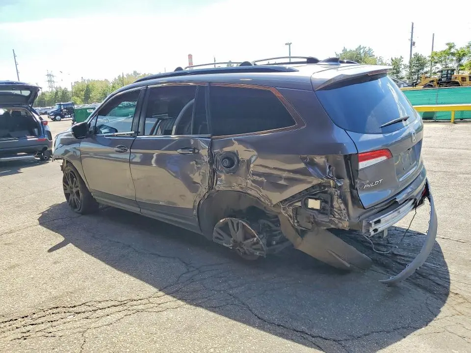 2022 HONDA PILOT SE  