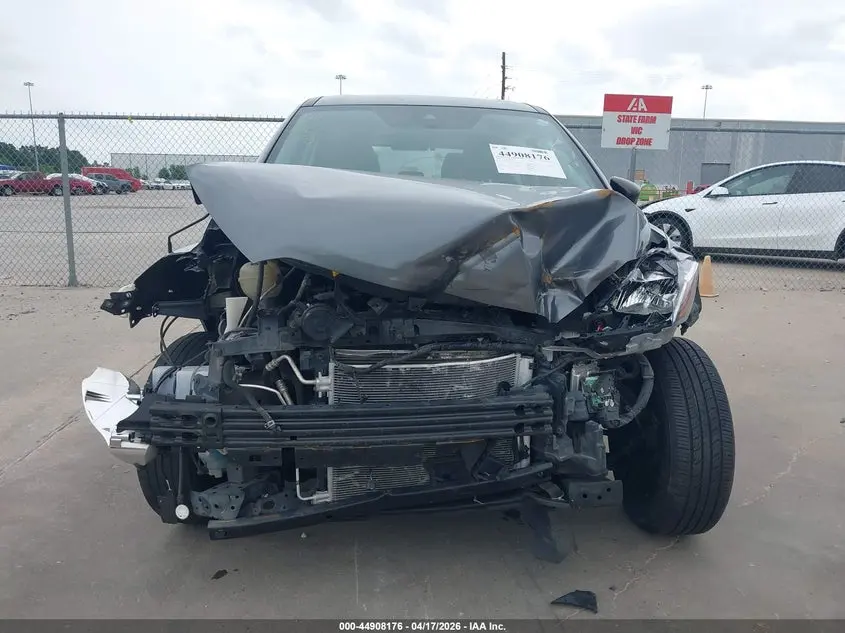 2022 NISSAN KICKS S XTRONIC CVT