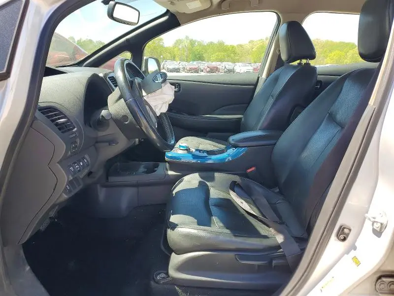 2013 NISSAN LEAF S  