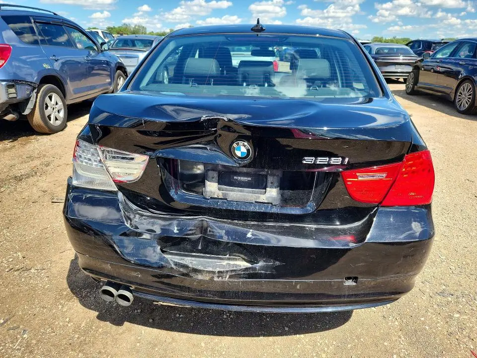 2011 BMW 328 XI  