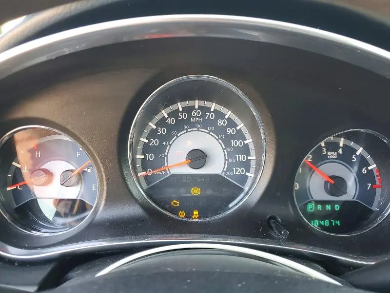 2013 CHRYSLER 200 LX  