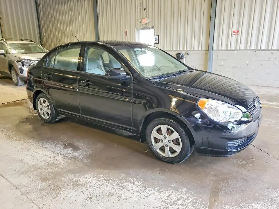 2011 HYUNDAI ACCENT GLS  