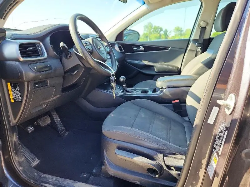 2016 KIA SORENTO LX  
