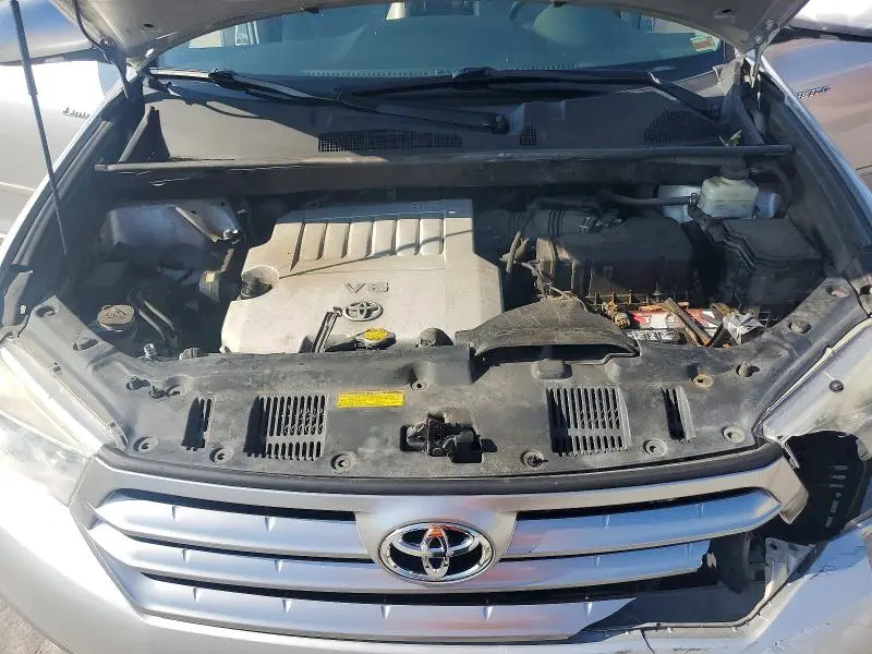 2011 TOYOTA HIGHLANDER LIMITED  