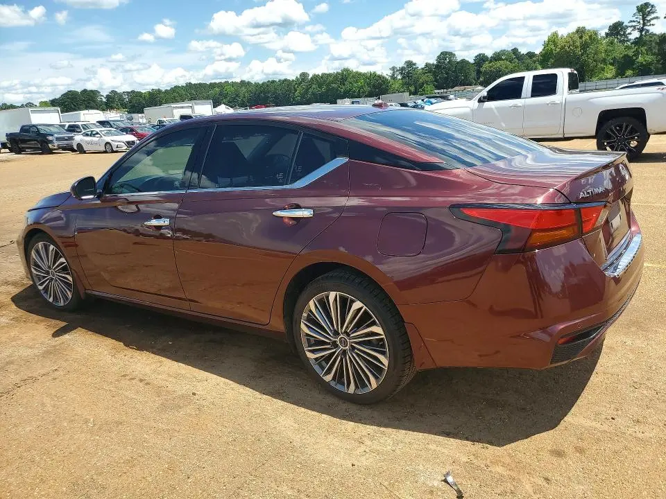 2023 NISSAN ALTIMA SL  