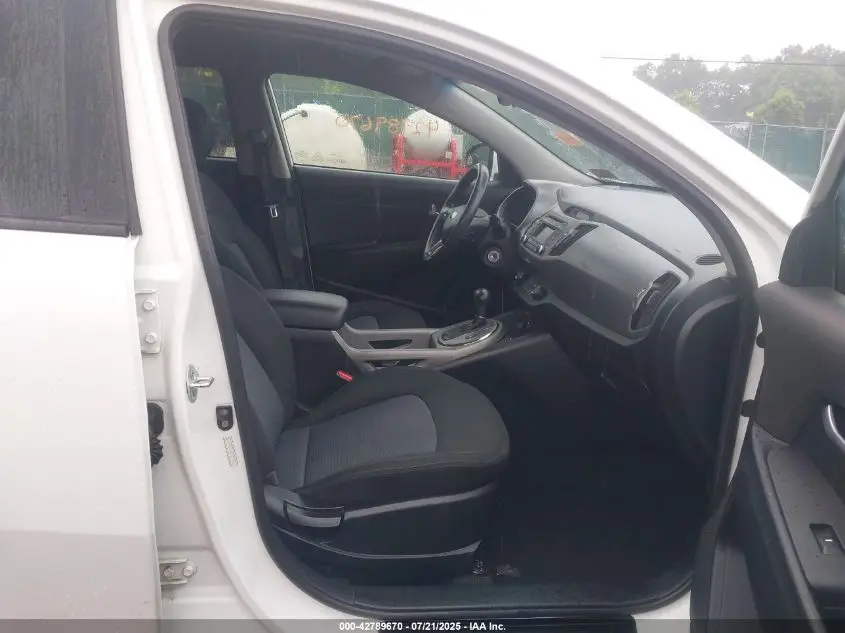 2016 KIA SPORTAGE LX