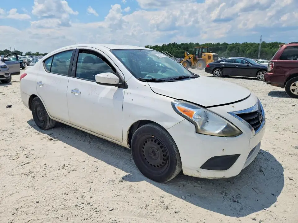 2016 NISSAN VERSA 1.6 SV  