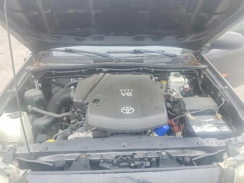 2012 TOYOTA TACOMA V6  