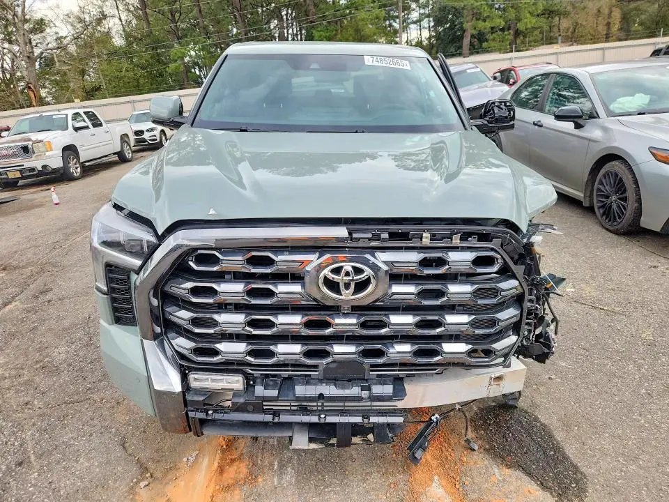 2025 TOYOTA TUNDRA CREWMAX PLATINUM  