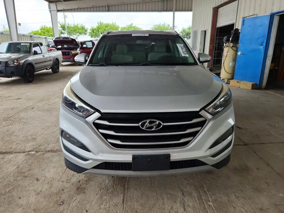 2017 HYUNDAI TUCSON SPORT  