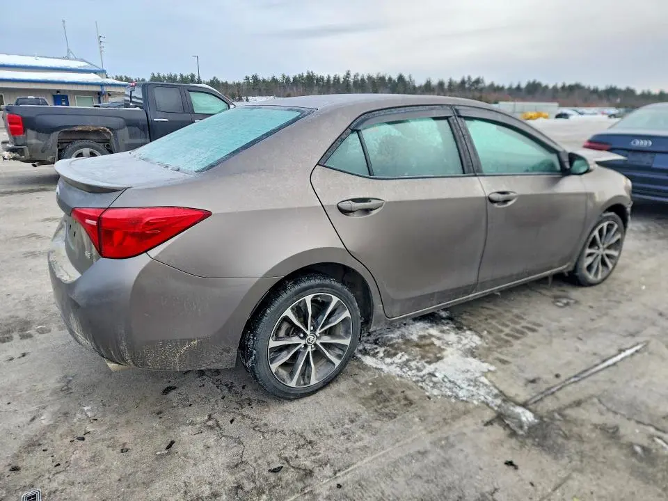 2019 TOYOTA COROLLA SE  