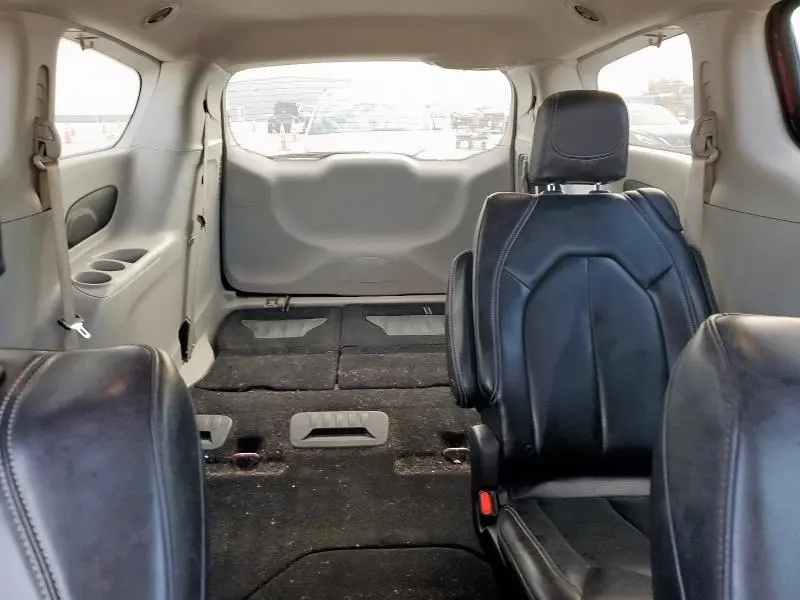 2020 CHRYSLER VOYAGER LXI  