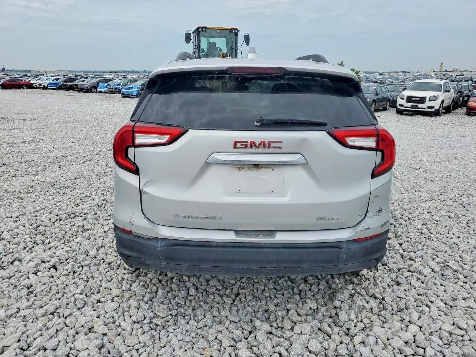 2022 GMC TERRAIN SLE  