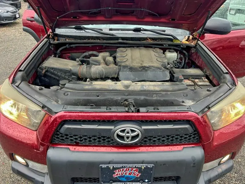 2010 TOYOTA 4RUNNER SR5  