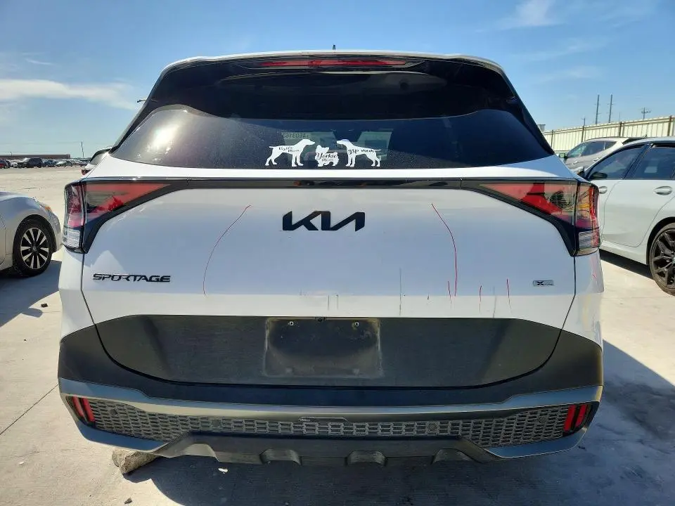 2023 KIA SPORTAGE X-LINE  