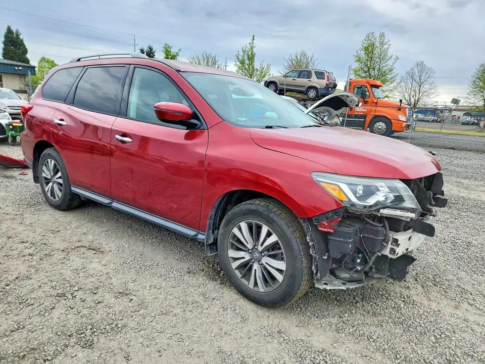 2017 NISSAN PATHFINDER SV  