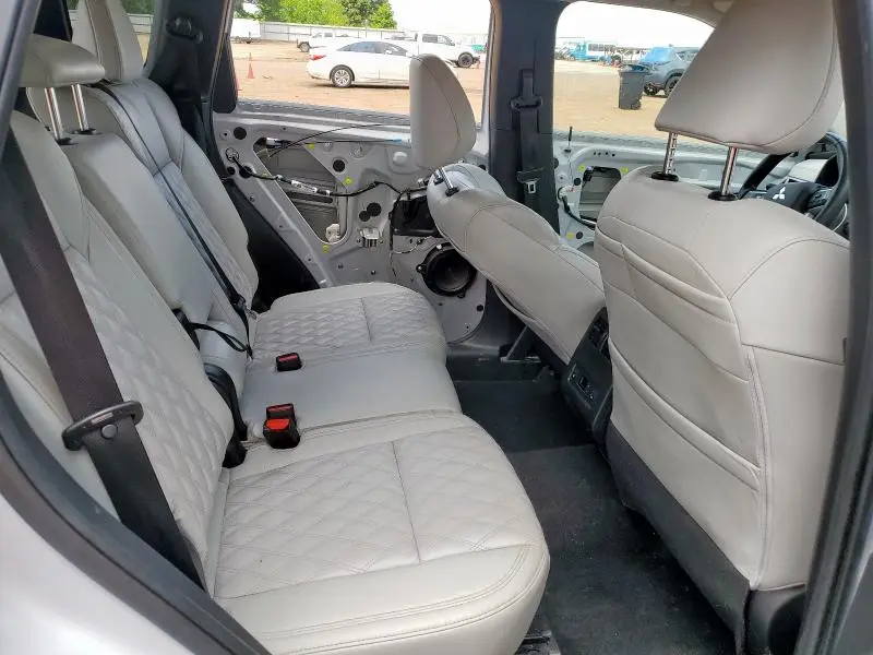 2023 MITSUBISHI OUTLANDER SEL  