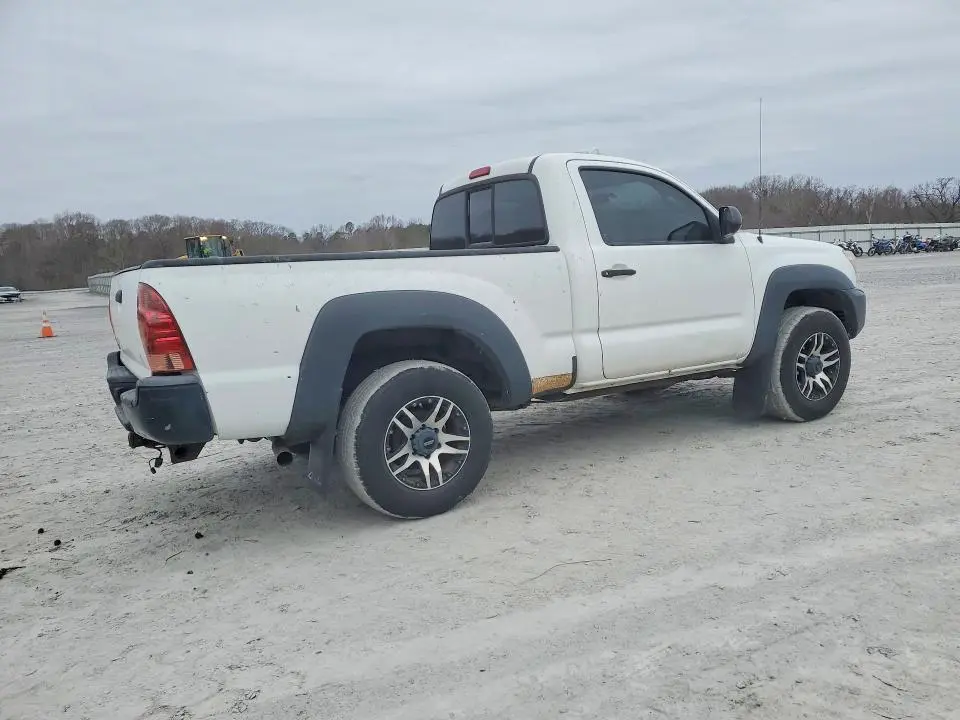 2013 TOYOTA TACOMA   