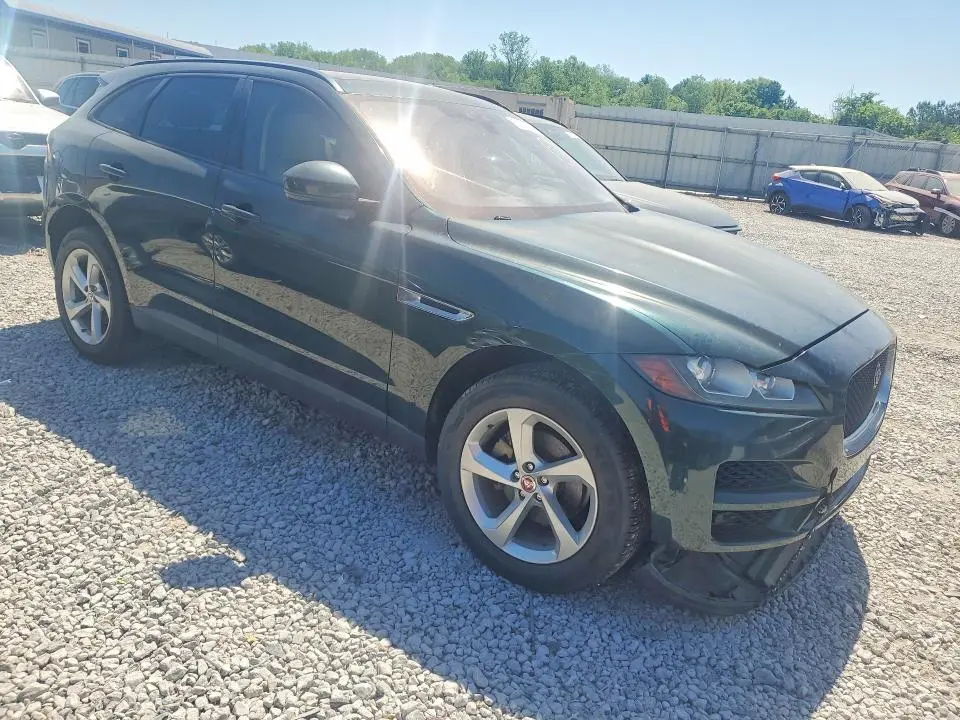 2017 JAGU F-PACE PRE   