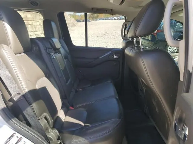 2012 NISSAN PATHFINDER S  