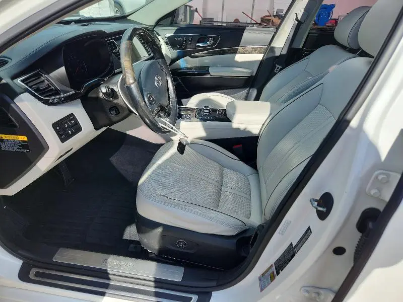 2015 KIA K900 LUXURY  