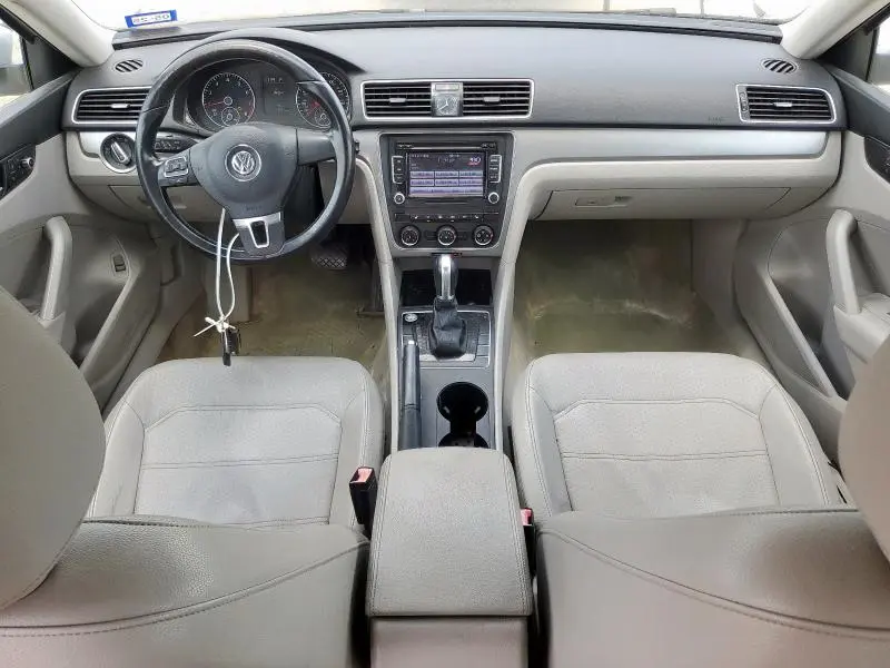 2015 VOLKSWAGEN PASSAT S  