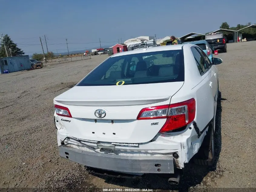 2012 TOYOTA CAMRY SE