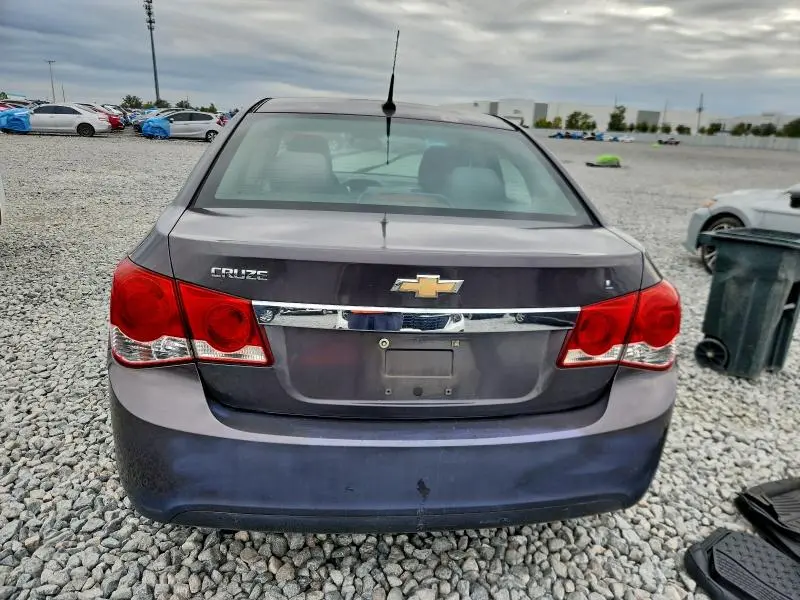 2011 CHEVROLET CRUZE LS  