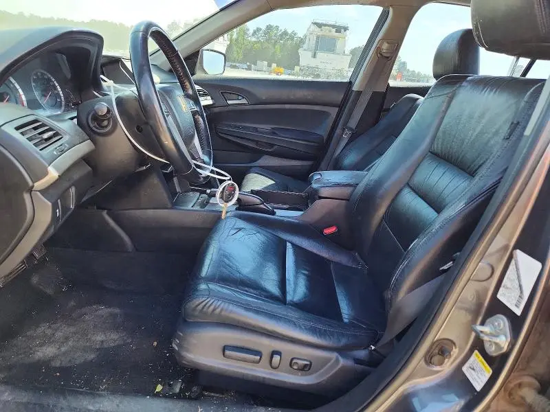 2011 HONDA ACCORD SE  