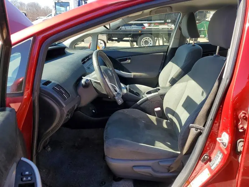 2013 TOYOTA PRIUS TWO  