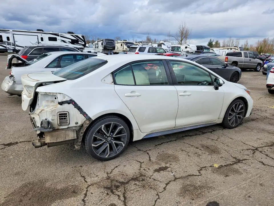 2020 TOYOTA COROLLA SE  