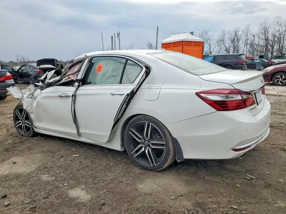2017 HONDA ACCORD TOURING  