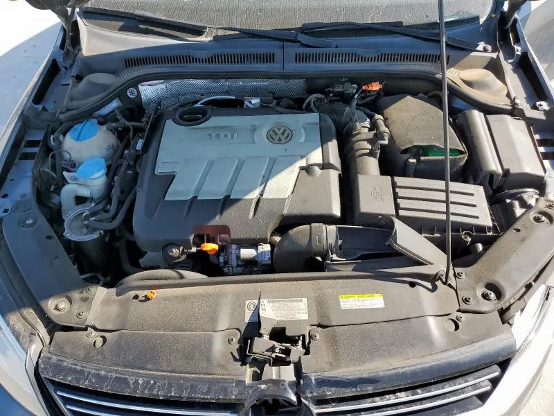 2013 VOLKSWAGEN JETTA TDI  