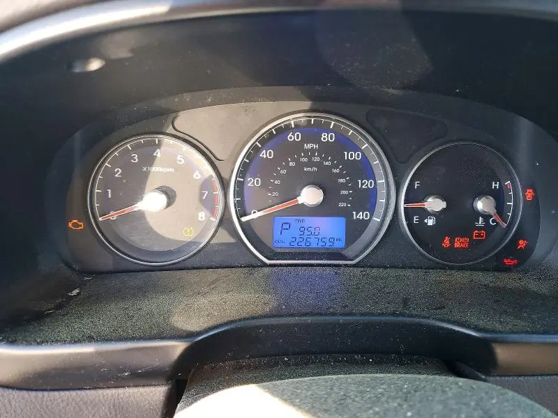 2012 HYUNDAI SANTA FE GLS  