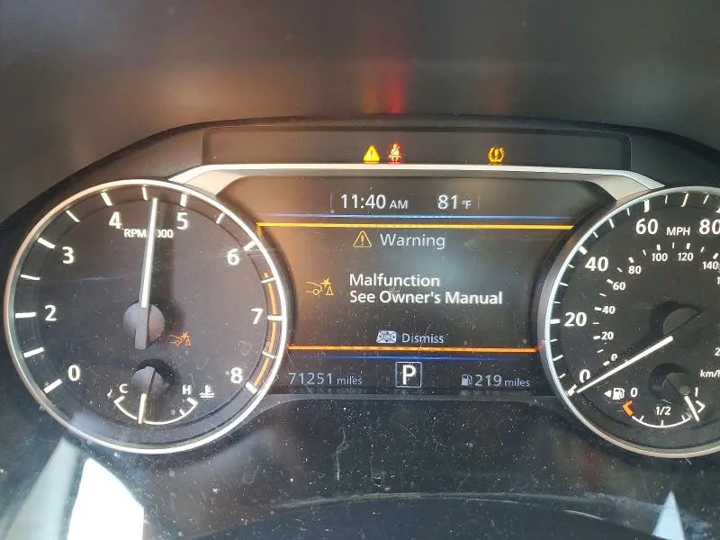 2021 NISSAN ALTIMA SR  