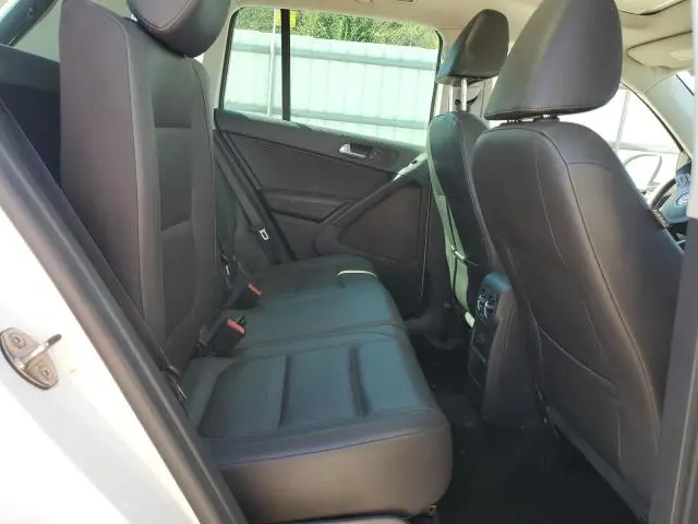 2016 VOLKSWAGEN TIGUAN S  