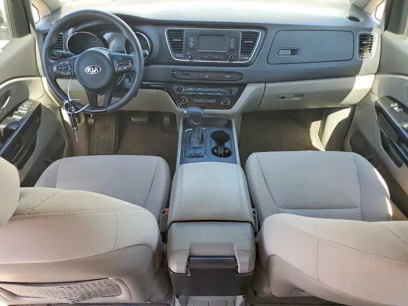 2017 KIA SEDONA L  