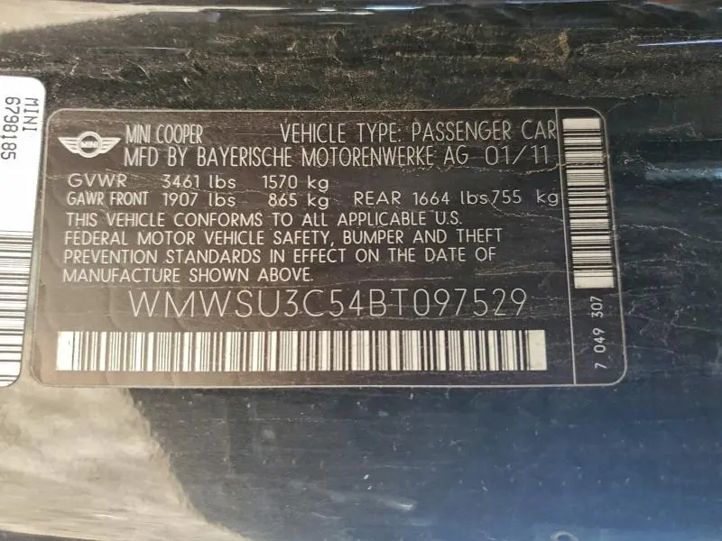 2011 MINI COOPER   
