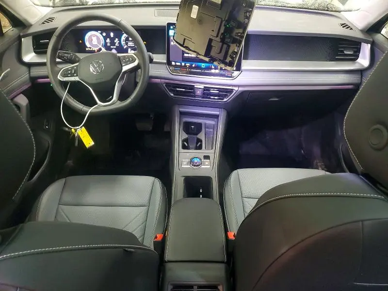 2025 VOLKSWAGEN TIGUAN SE  