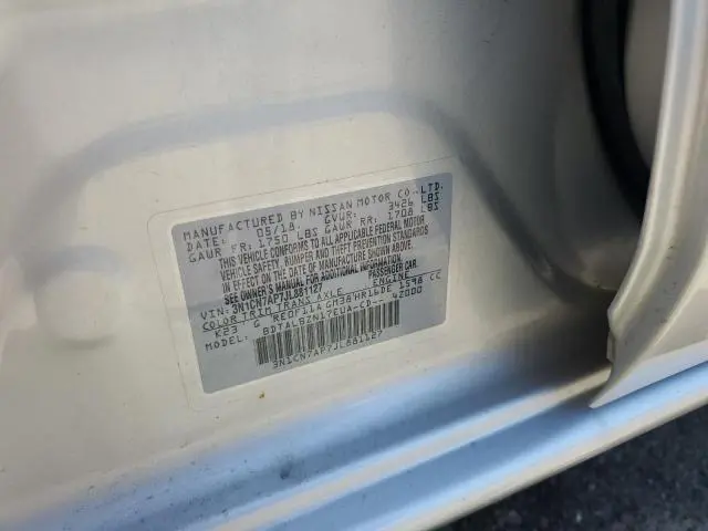 2018 NISSAN VERSA S  