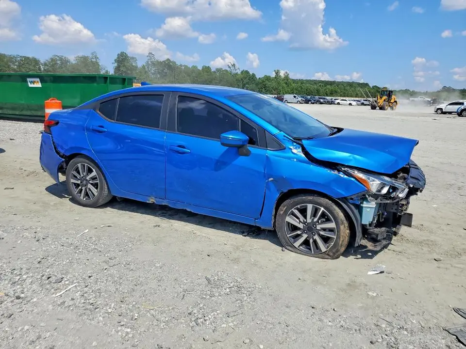 2020 NISSAN VERSA SV  