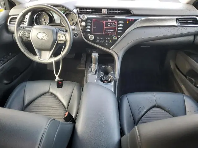 2018 TOYOTA CAMRY SE  