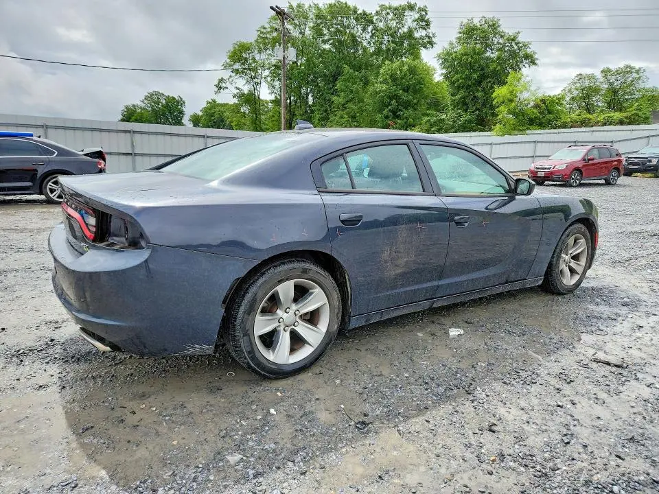 2016 DODGE CHARGER SXT  