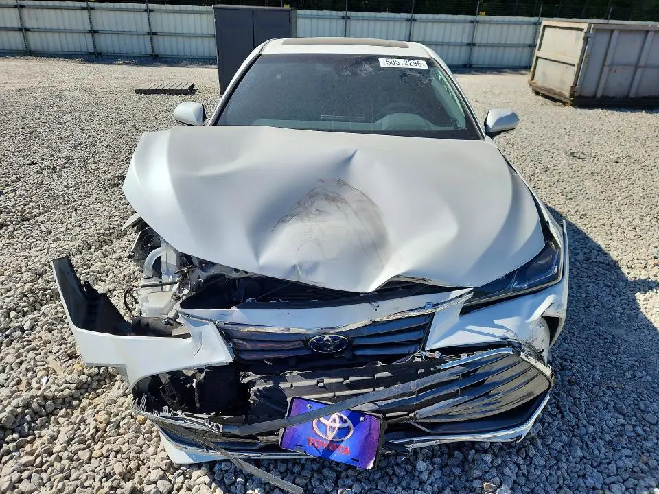 2021 TOYOTA AVALON LIMITED  