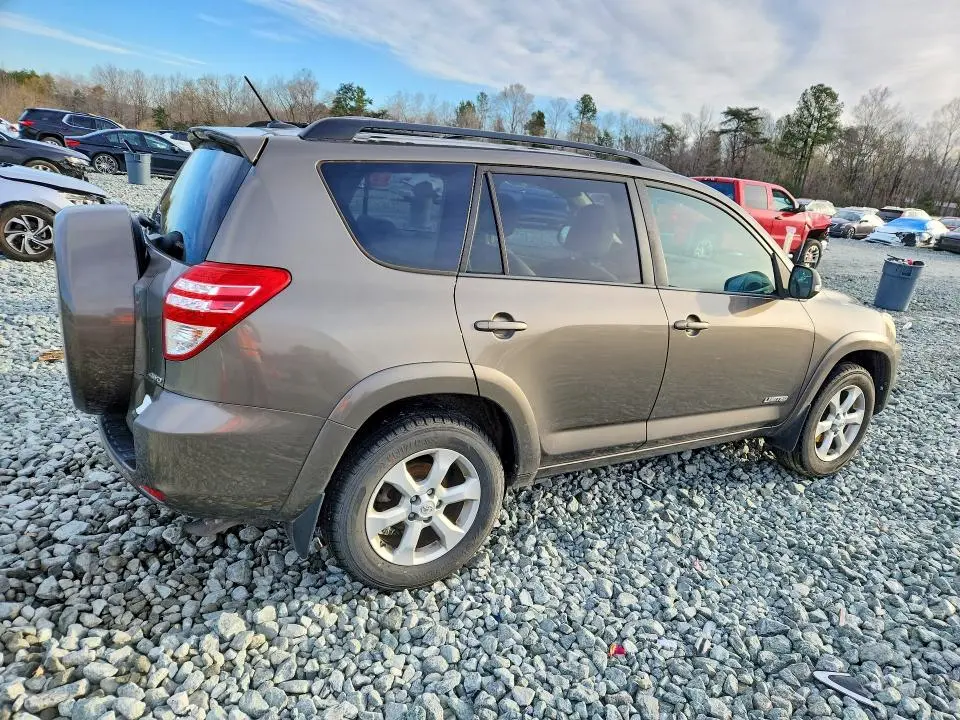 2011 TOYOTA RAV4 LIMITED  