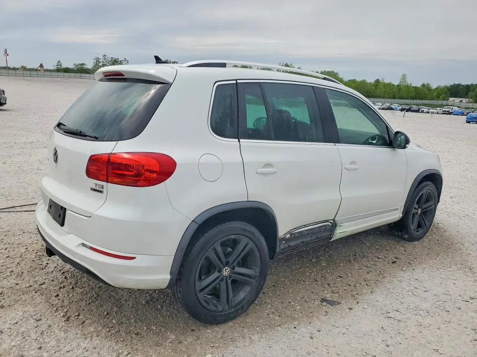2017 VOLKSWAGEN TIGUAN SPORT  