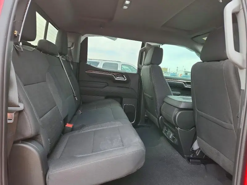 2025 CHEVROLET SILVERADO C1500 LT  